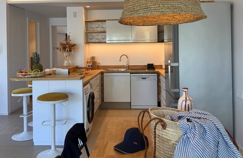 Cadaques Apartment | La Barraca del Ros Apartment with Sea View