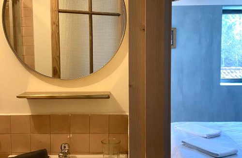 Fressac Bed & Breakfast | La Bartassade - Magnifique chambre d'hôtes, indépendante et moderne