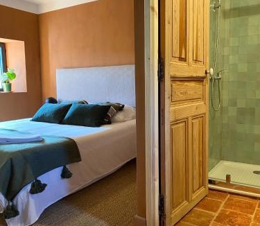 Fressac Bed & Breakfast | La Bartassade - Splendide chambre d'hôtes, indépendante et moderne