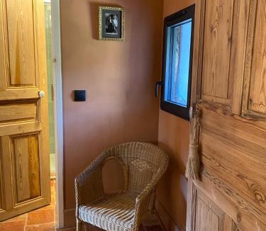 Fressac Bed & Breakfast | La Bartassade - Splendide chambre d'hôtes, indépendante et moderne