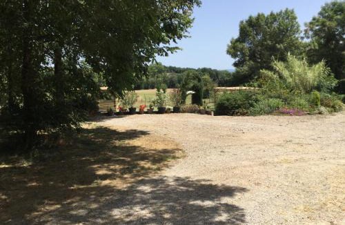 Puycalvel Apartment | La Barthe Haute