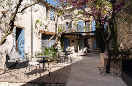 Charols Apartment | La Barule