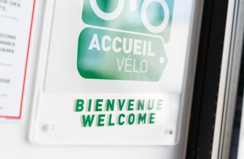 Charols Apartment | La Barule