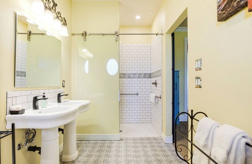 Dundee Bed & Breakfast | La Bastide Bed & Breakfast