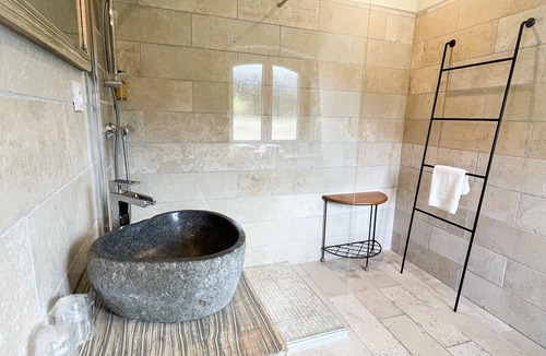 Seguret Hotel | La Bastide Bleue