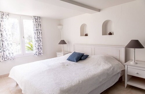 Entrecasteaux Bed & Breakfast | La Bastide de Fangouse