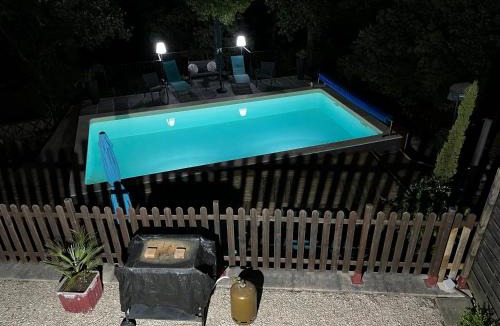 Apt Apartment | La bastide de Mauragne - Gîte les Iris