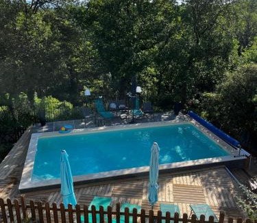 Apt Apartment | La bastide de Mauragne - Gîte les Iris