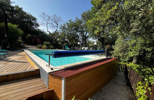 Apt Apartment | La bastide de Mauragne - Gîte les Iris