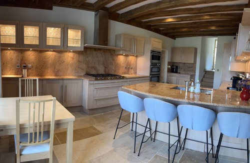 Chassagne-Montrachet House | La Bastide De Chassagne-montrachet