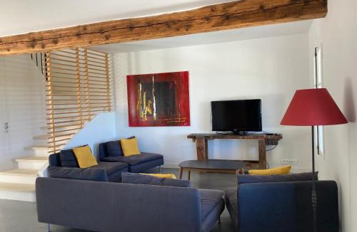 Malemort-du-Comtat House | La bastide