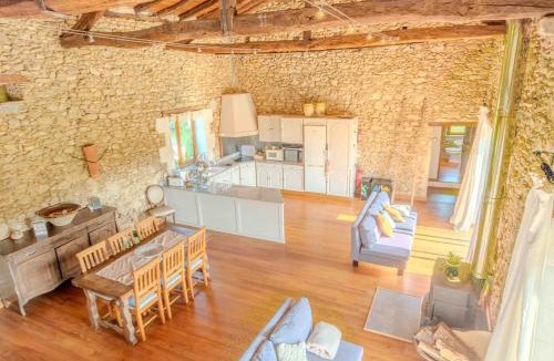 Puycalvel House | La Bastide