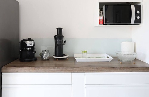 Saint-Laurent-du-Var Villa | LA Bastide: UNE Parenthèse Comme AUX Cyclades