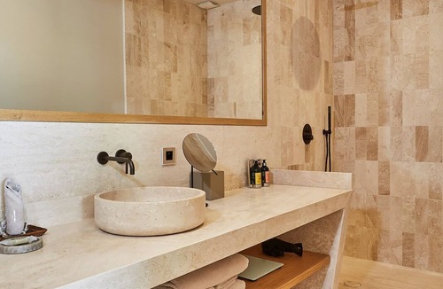 Forcalquier Hotel | La Bastide Saint Georges