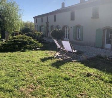 Garganvillar Bed & Breakfast | la bastilac chambre terracotta