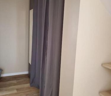 Saintes Apartment | La bastille 4