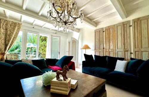 Saint-Martin-d'Ardeche House | La Batisse de Reve