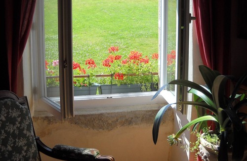 Saint-Germain-de-Coulamer Cottage | La Bellaziere, country cottage with covered, heated pool.