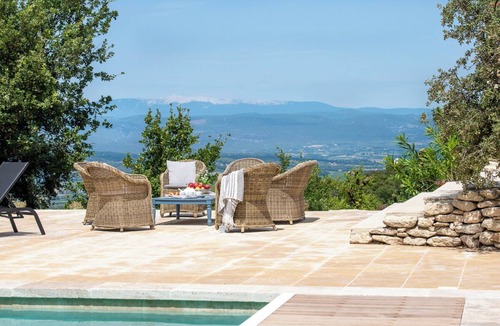 Bonnieux Villa | La Becasse – Heritage Pool Manor