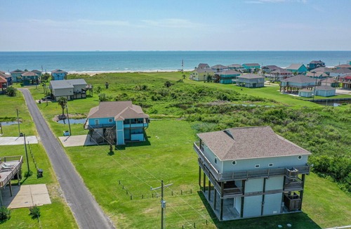 Port Bolivar House | La' Bella Vie - 3 Bedroom - 2 Bath - Sleeps 10