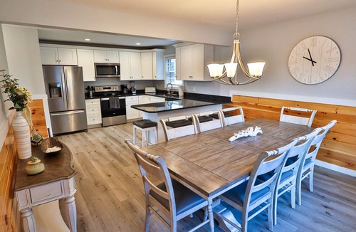Bolton Landing House | La Bella Vita in Bolton Landing
