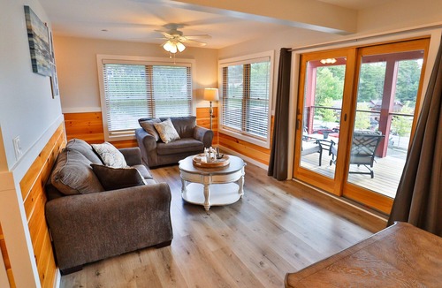 Bolton Landing House | La Bella Vita in Bolton Landing