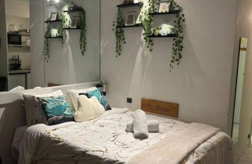 Carquefou Hotel | La belle étape and Parking