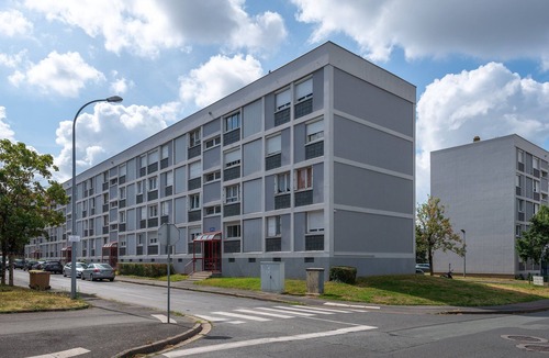 Cholet Apartment | La Belle Étape - Grand T5 à Cholet