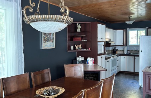 Baie-St-Paul House | La Belle Étoile 🌟