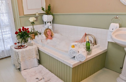 Wellsboro House | La Belle Auberge