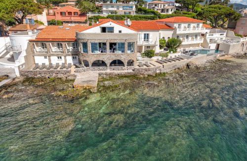 Sainte-Maxime City Centre Hotel | La Belle Aurore