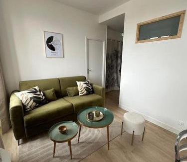 Granville Apartment | La Belle brise