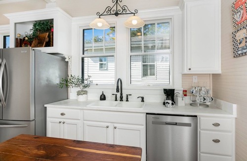 Natchez Cottage | La Belle Bungalow | 2/2, Pet Friendly w/fee