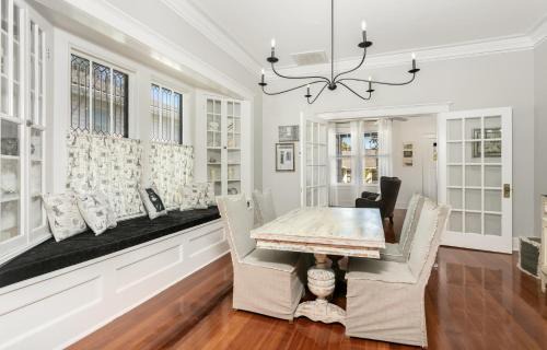 Natchez House | La Belle Bungalow - 2b2b, Pet Friendly with fee