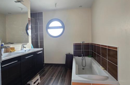 Volnay House | la belle de volnay