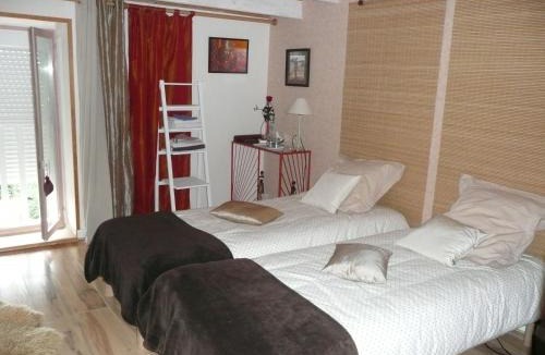 Saint-Andelain House | La Belle des Champs