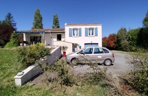 Champagnac Villa | La Belle Echappée