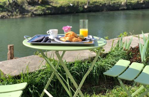 Damvix House | La Belle Epoque - Chambres d'hôtes & SPA