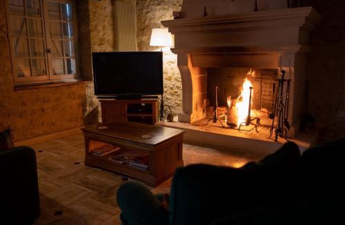 Avon-les-Roches House | La Belle Etoile