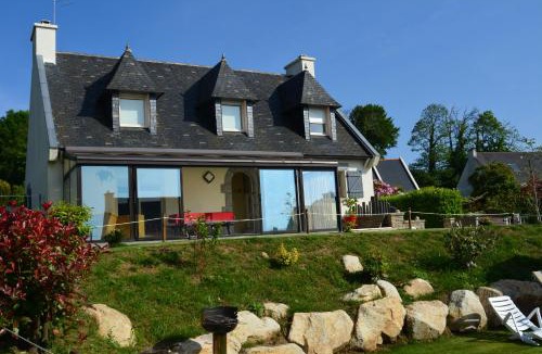 Plomelin House | La Belle Etoile