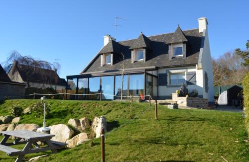 Plomelin House | La Belle Etoile