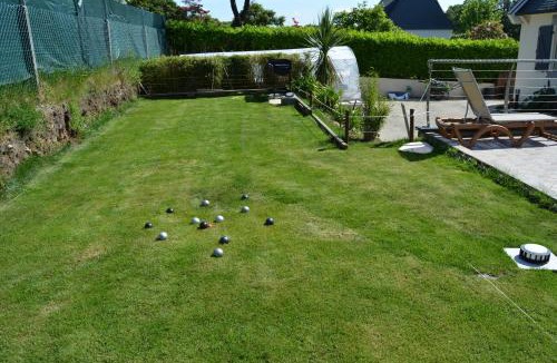 Plomelin House | La Belle Etoile