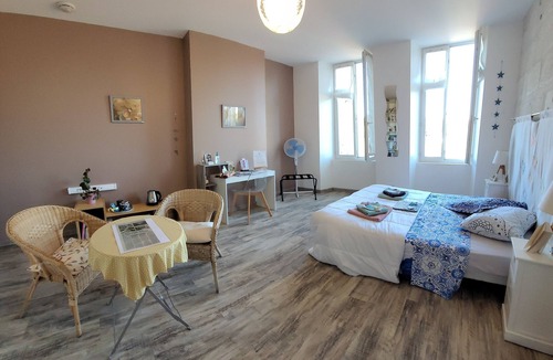 Saintes House | La Belle Etoile