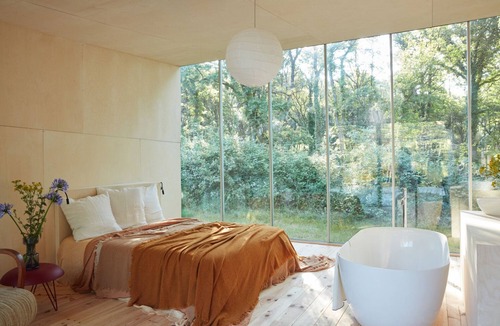 Ploemel Cabin | La Belle Folie