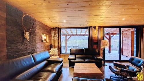 Besse-et-Saint-Anastaise Apartment | La Belle Etoile