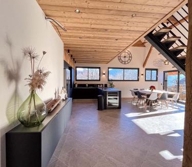 Mercury Villa | La belle grange