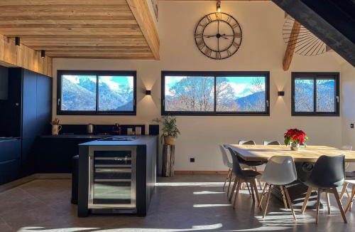 Mercury Villa | La belle grange