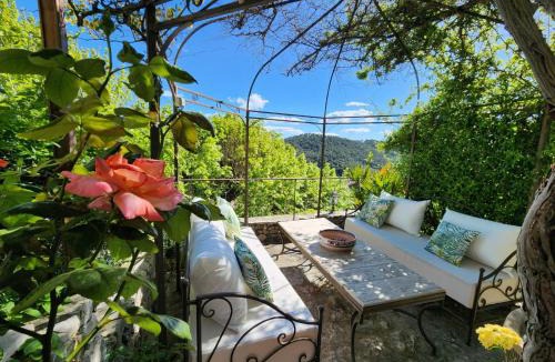 Claviers Bed & Breakfast | La Belle Histoire