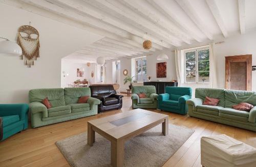 Campbon House | La Belle Impasse