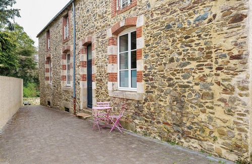 Campbon House | La belle impasse, holiday home for 15 guests
